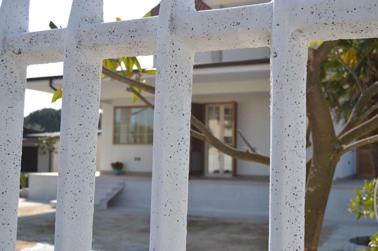 Guesthouse Holiday Formia Beach Exteriör bild