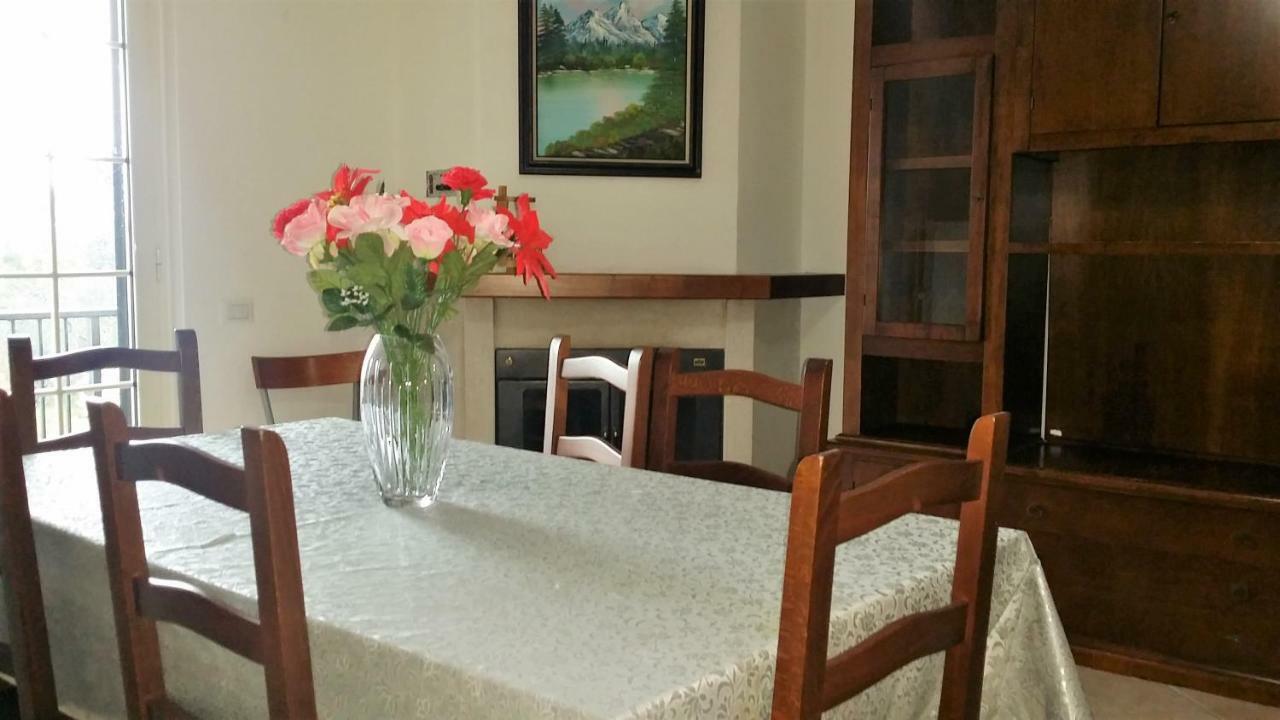 Guesthouse Holiday Formia Beach Exteriör bild